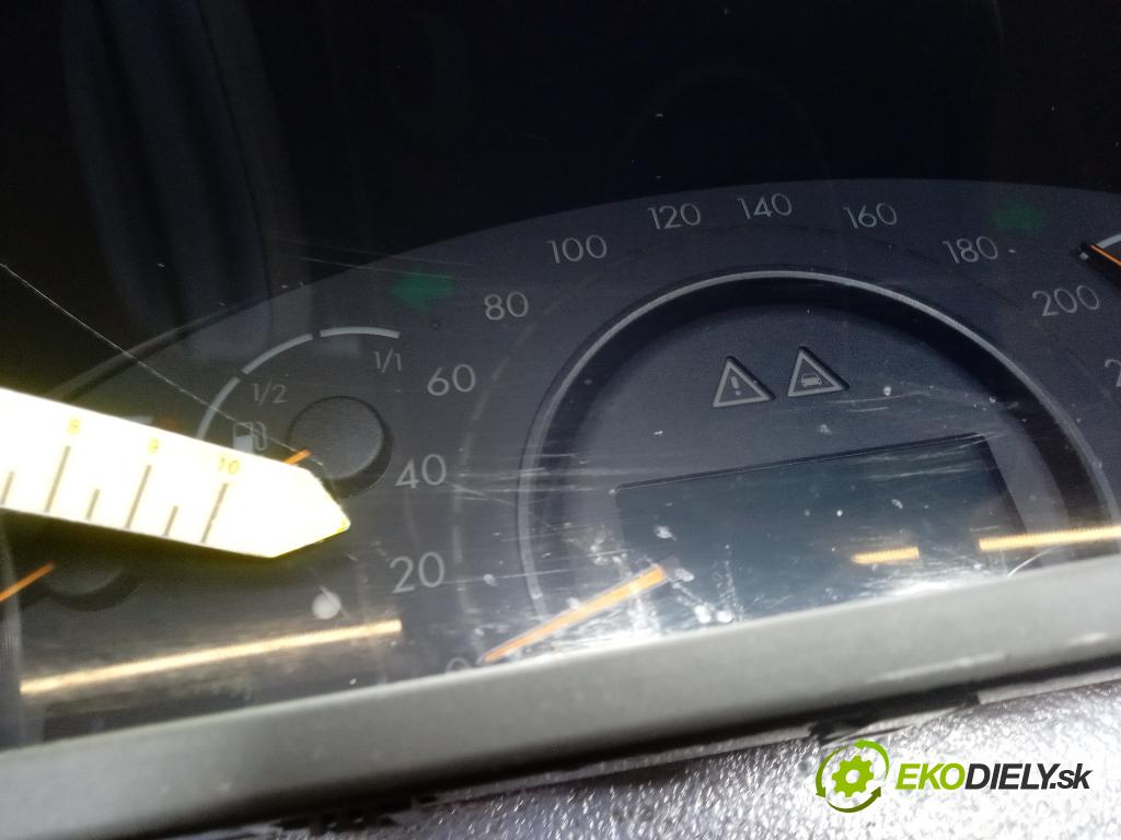 Mercedes 308 2000 Přístrojová deska A2205401211