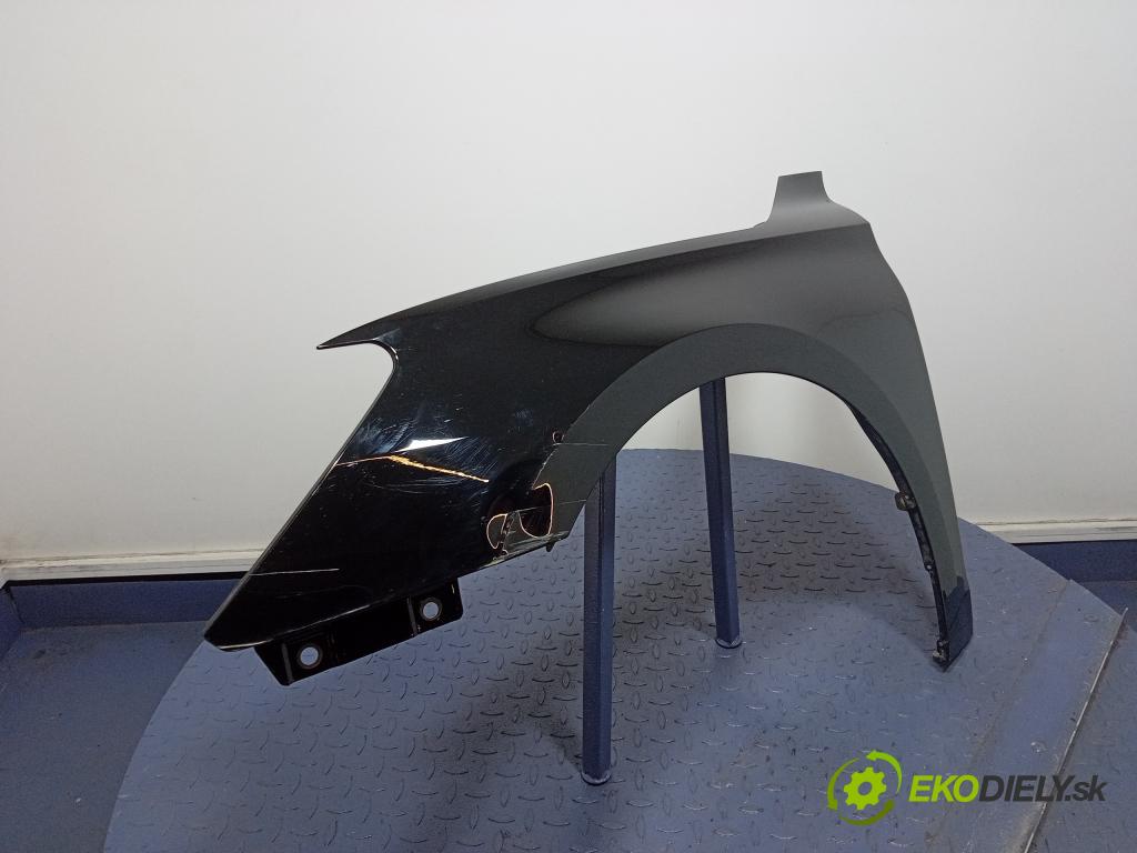 Audi A3 0 blatnik před Levý: 01