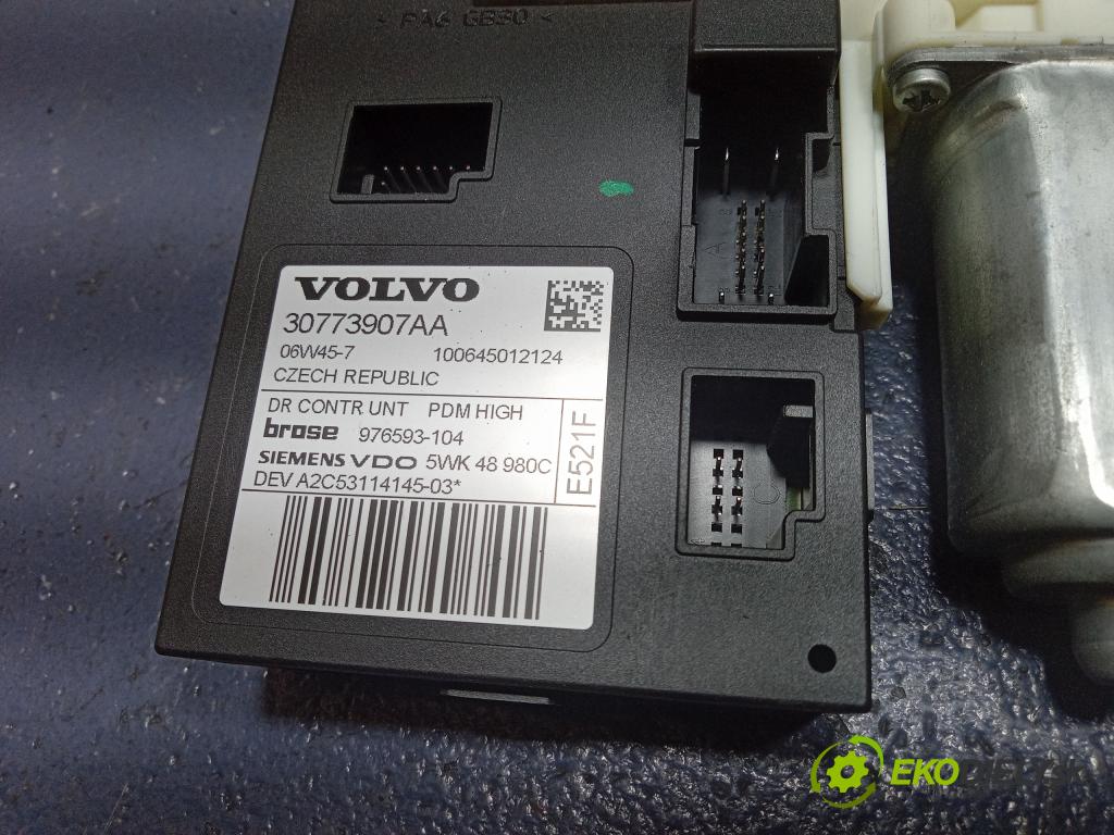 Volvo S40 2006 mechanismus motorek Stěrače: před 30773907AA