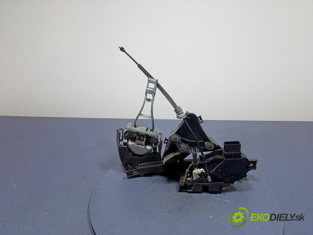 Volvo S40 2006 zámek dveře před Levý: 2400150.03
