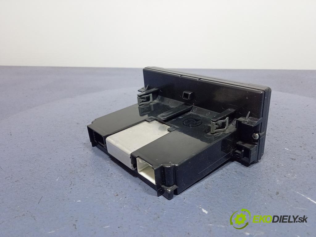 Volvo S40 2006 displej Radio / GPS 30737809
