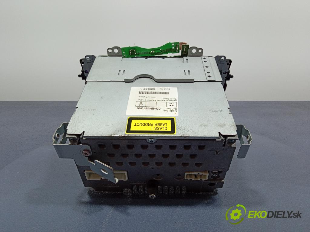 Mazda 6 2005 Radio I Navigácia: CQ-EM45701A