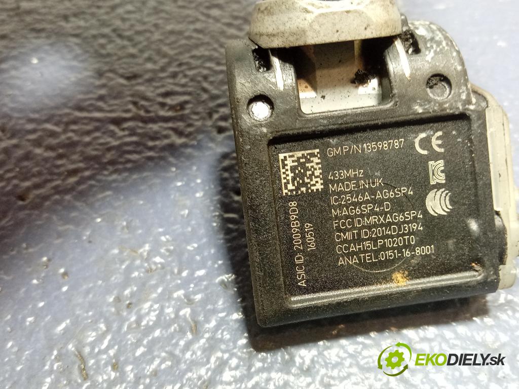 Opel Astra 0 snímač Tlak Pneumatiky: 13598787