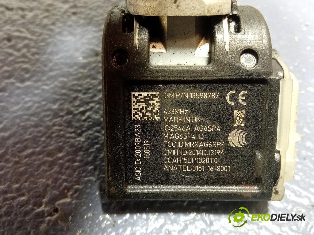Opel Astra 0 snímač Tlak Pneumatiky: 13598787