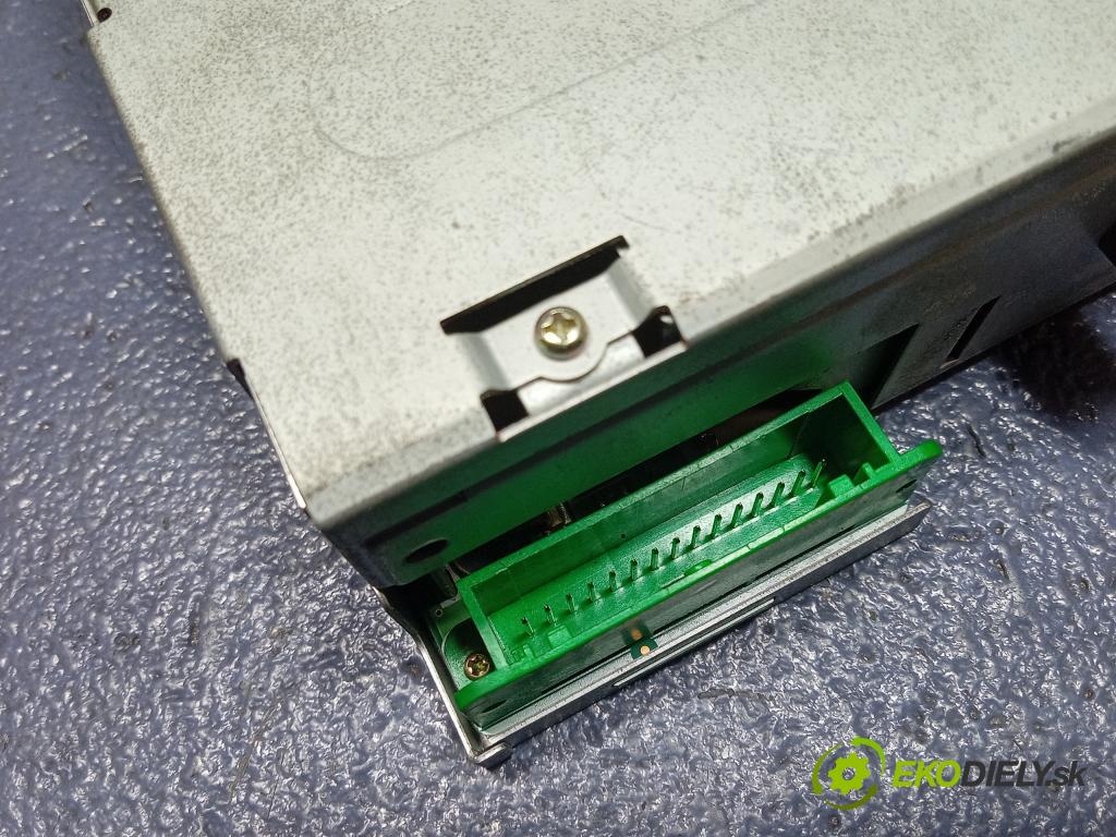 Renault Espace 2004 Radio I Navigace: 8200089153