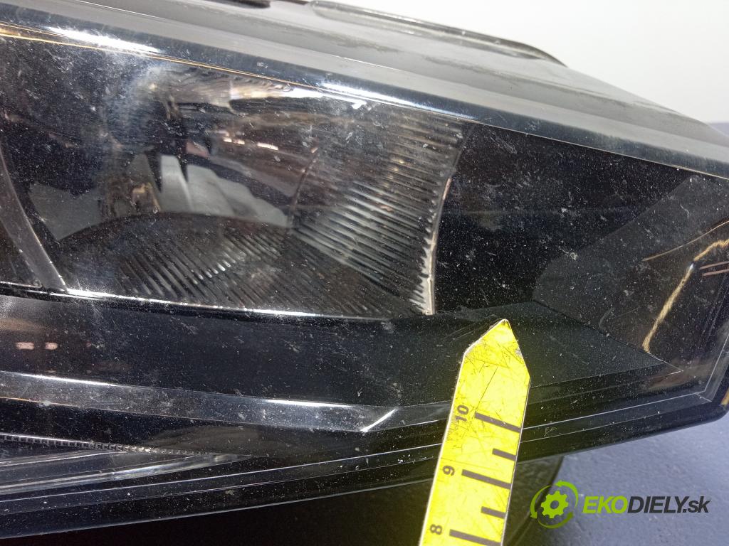 Skoda Scala 2020 světlo v pravo: 657941016