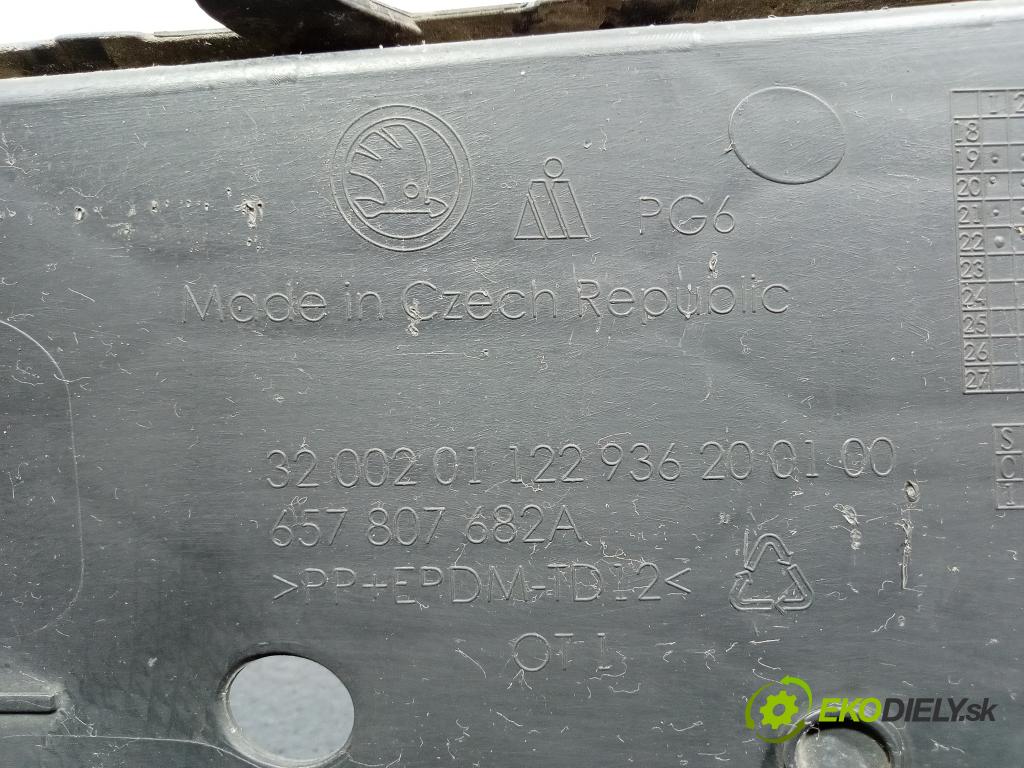 Skoda Scala 2020 nárazník před 657807682A