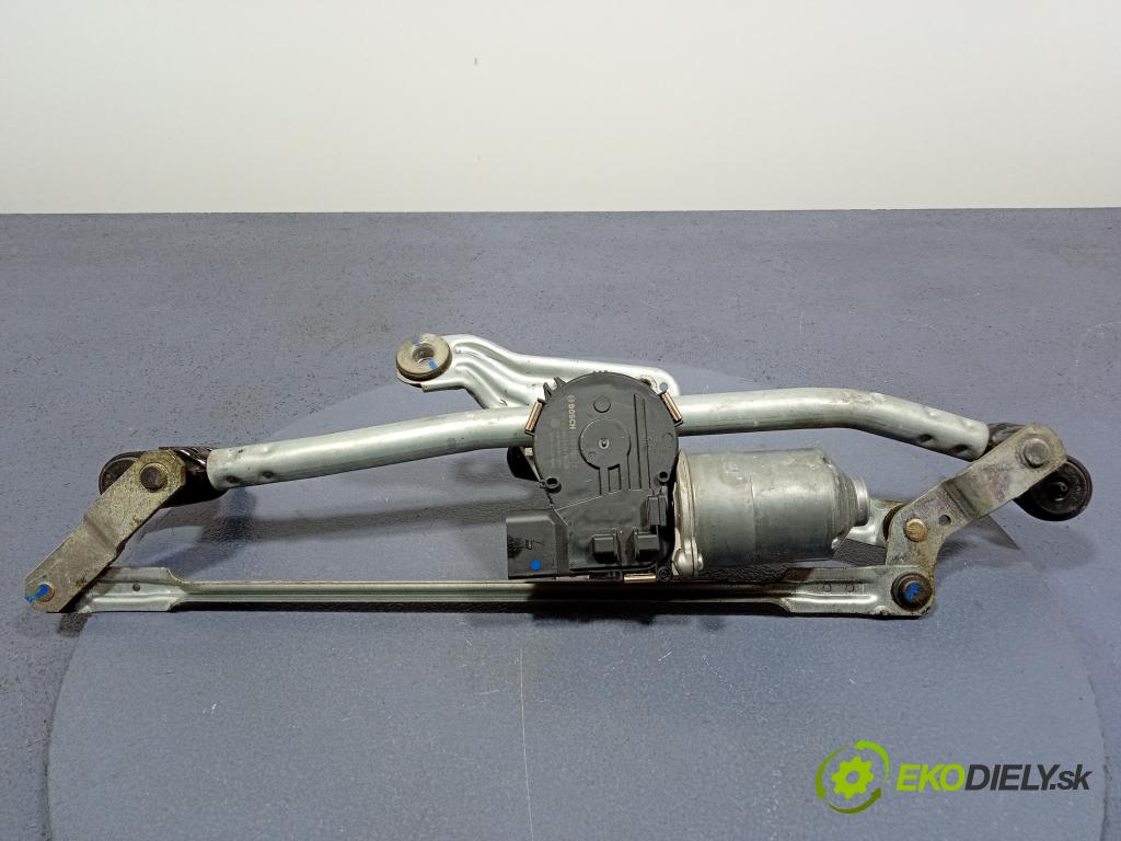Skoda Scala 2020 mechanismus motorek Stěrače: před 657955023