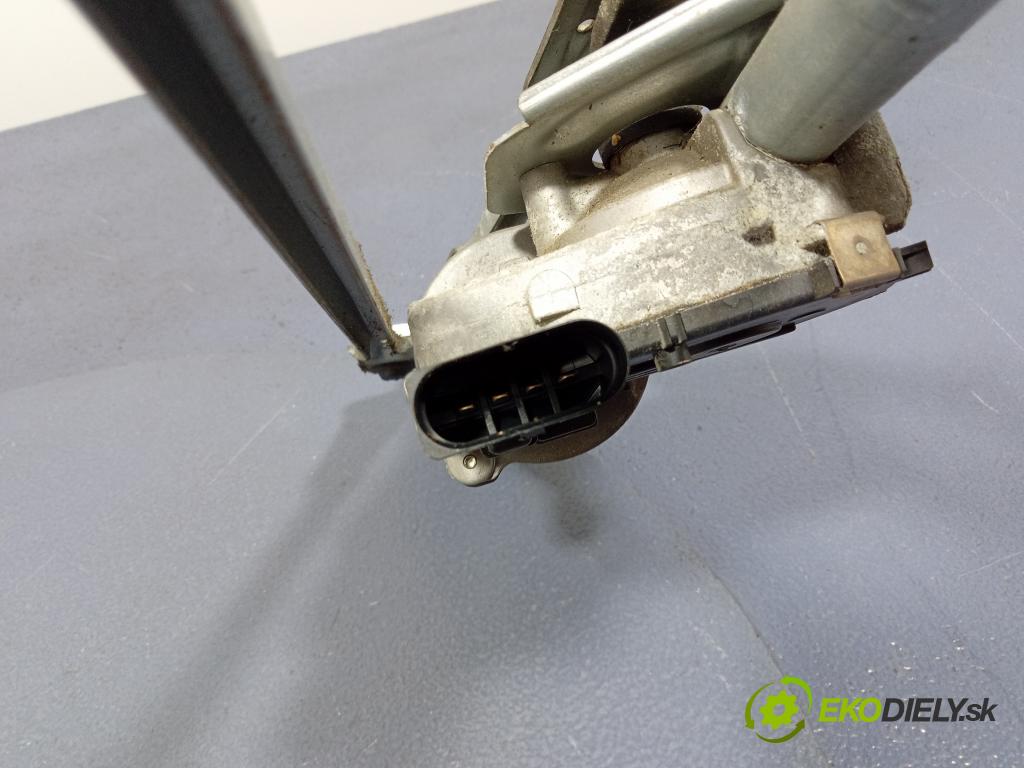 Skoda Scala 2020 mechanismus motorek Stěrače: před 657955023