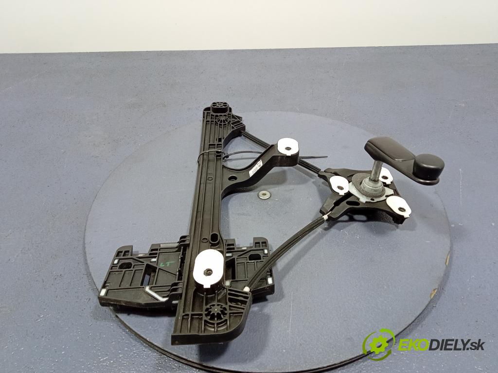 Opel Corsa 2023 mechanismus stahování Sklenka: Zad: Levý: 9829046380