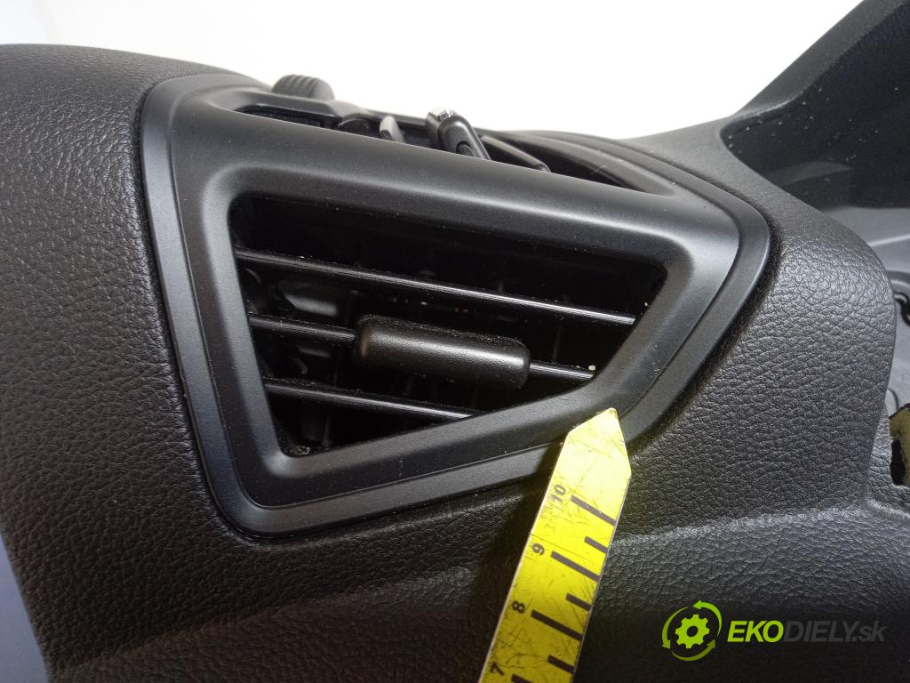 Ford C-max 2014 kokpit,přistrojova deska 01