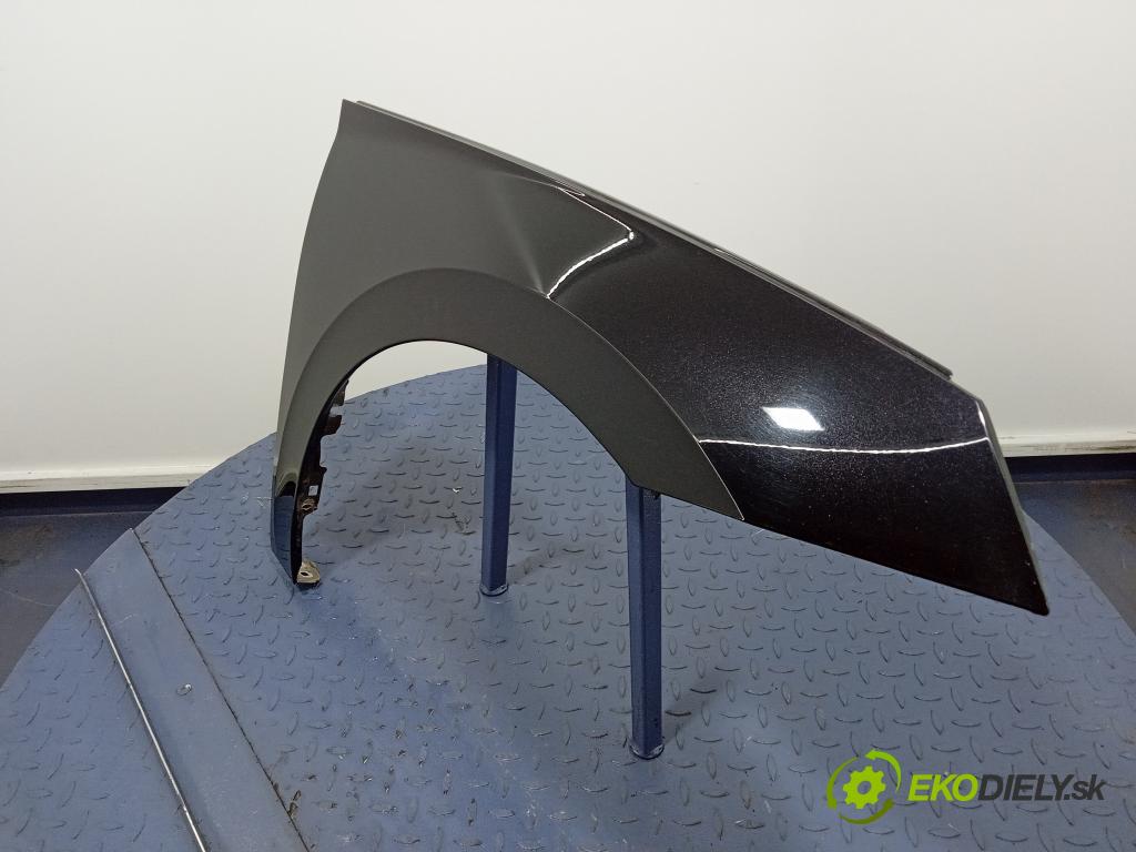 Skoda Scala 2020 blatnik před v pravo: 01