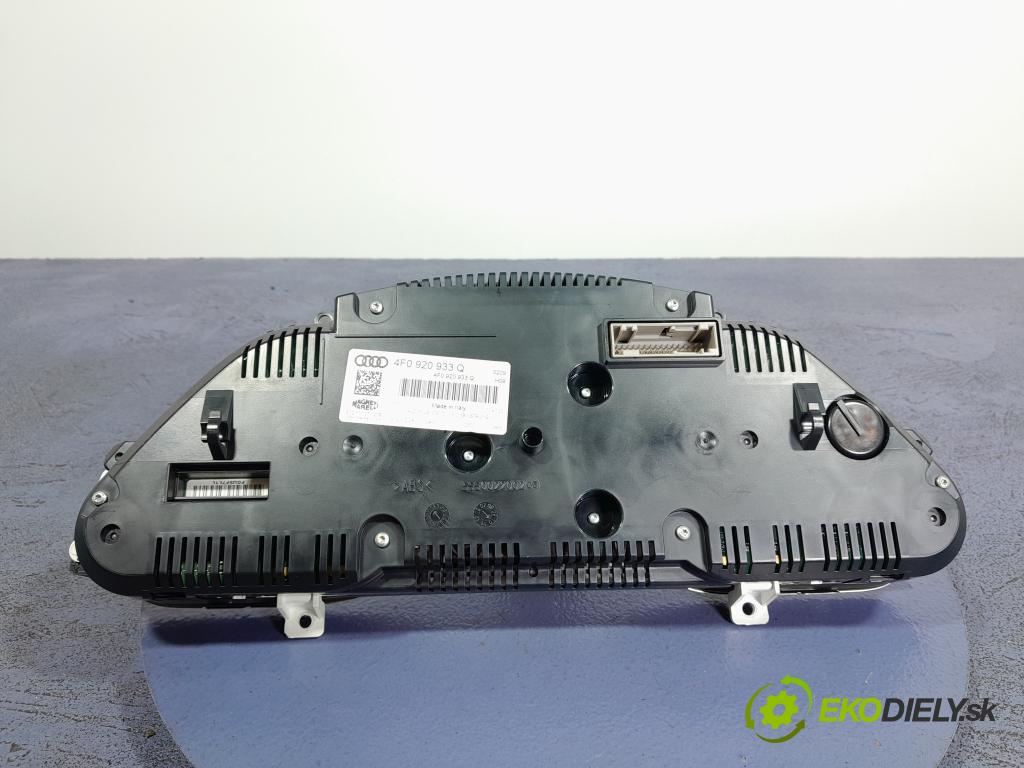 Audi A6 2011 Přístrojová deska 4F0920933Q