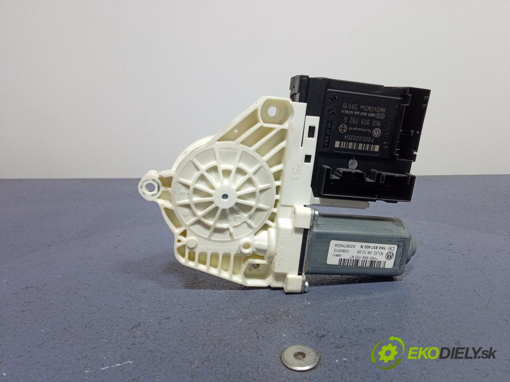Vw Golf 2006 mechanismus motorek Stěrače: před 1K0959702K