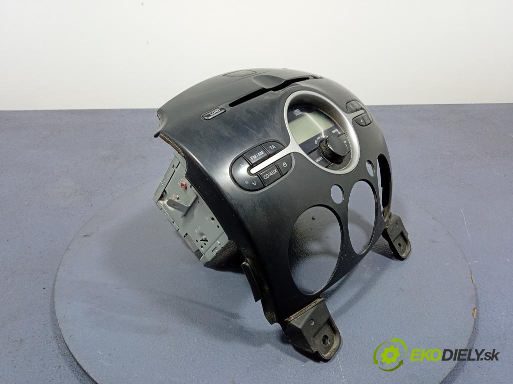 Mazda 2 2008 Radio I Navigácia: DF74669R0