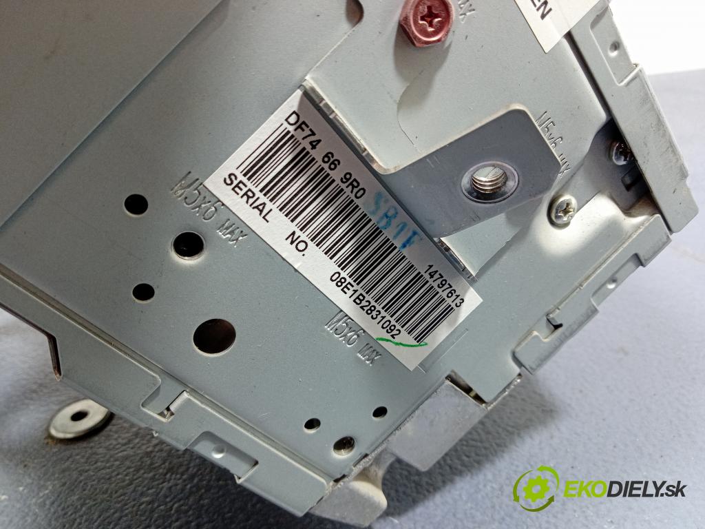 Mazda 2 2008 Radio I Navigácia: DF74669R0