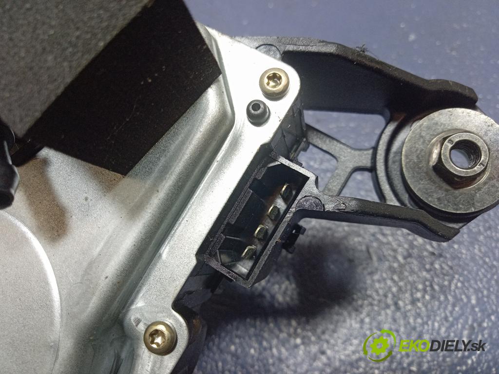 Audi A4 2000 motorek Stěrače: Zad: 8L0955711B