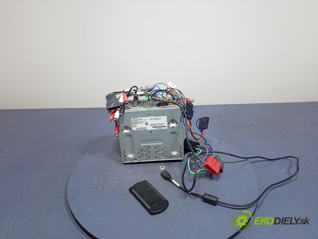 Audi A4 2000 Radio I Navigácia: XAV-602BT