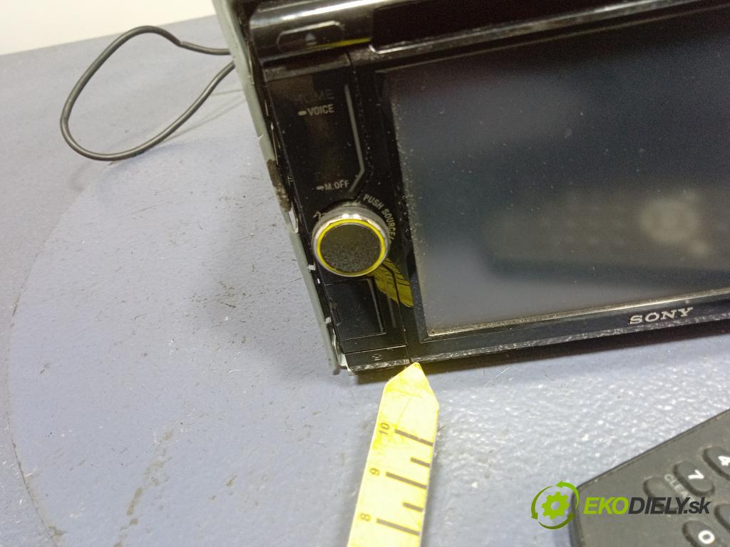Audi A4 2000 Radio I Navigácia: XAV-602BT