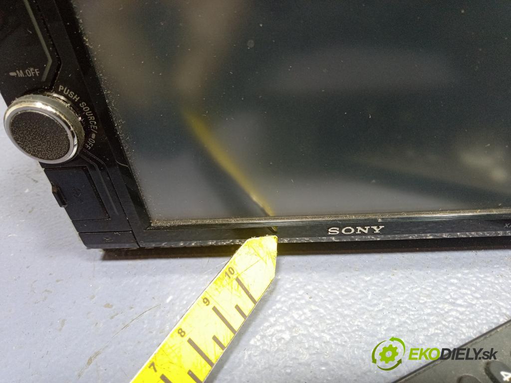 Audi A4 2000 Radio I Navigácia: XAV-602BT
