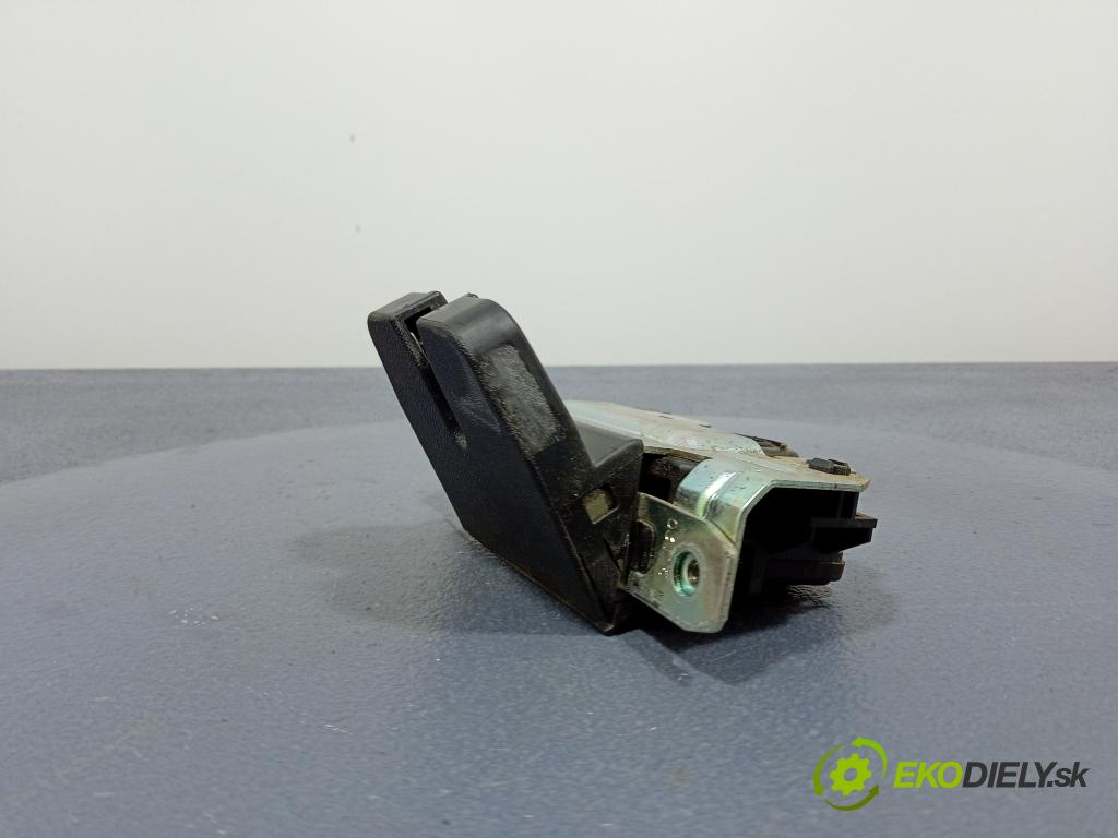 Opel Astra 2006 zámek Klapky: kufr 13117285