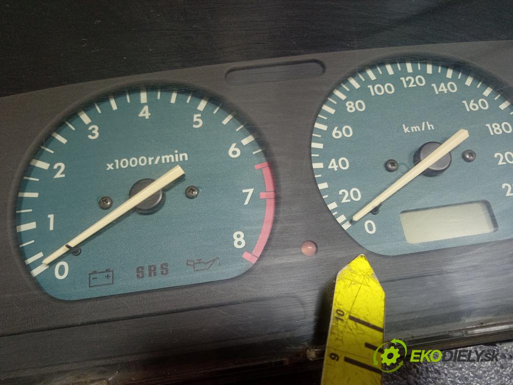 Land rover Freelander 2000 Přístrojová deska YWY100460