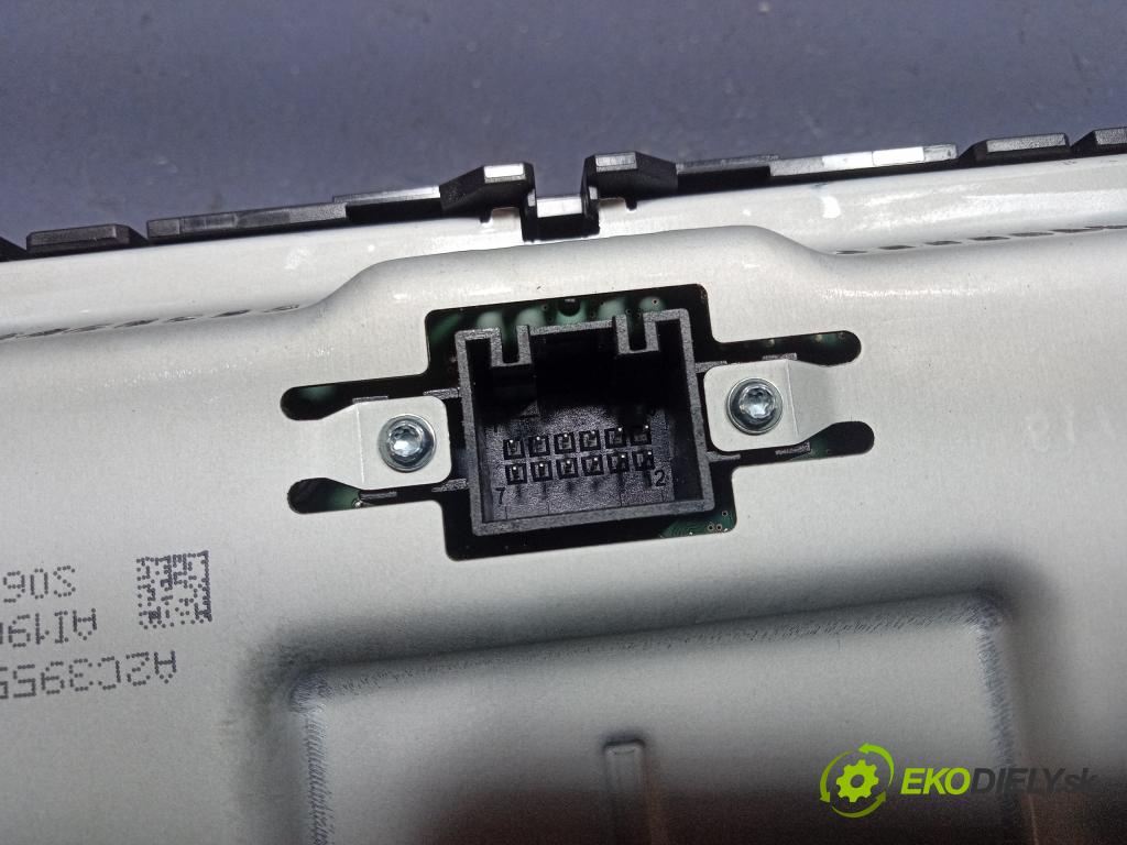 Skoda Octavia 2019 displej Radio / GPS 5E0919605N