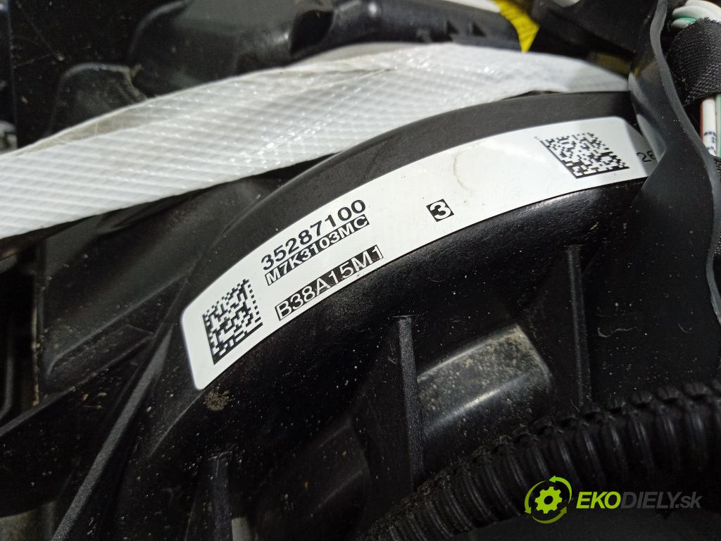 Bmw Seria 1 2023 motor Benzín: B38A15M1