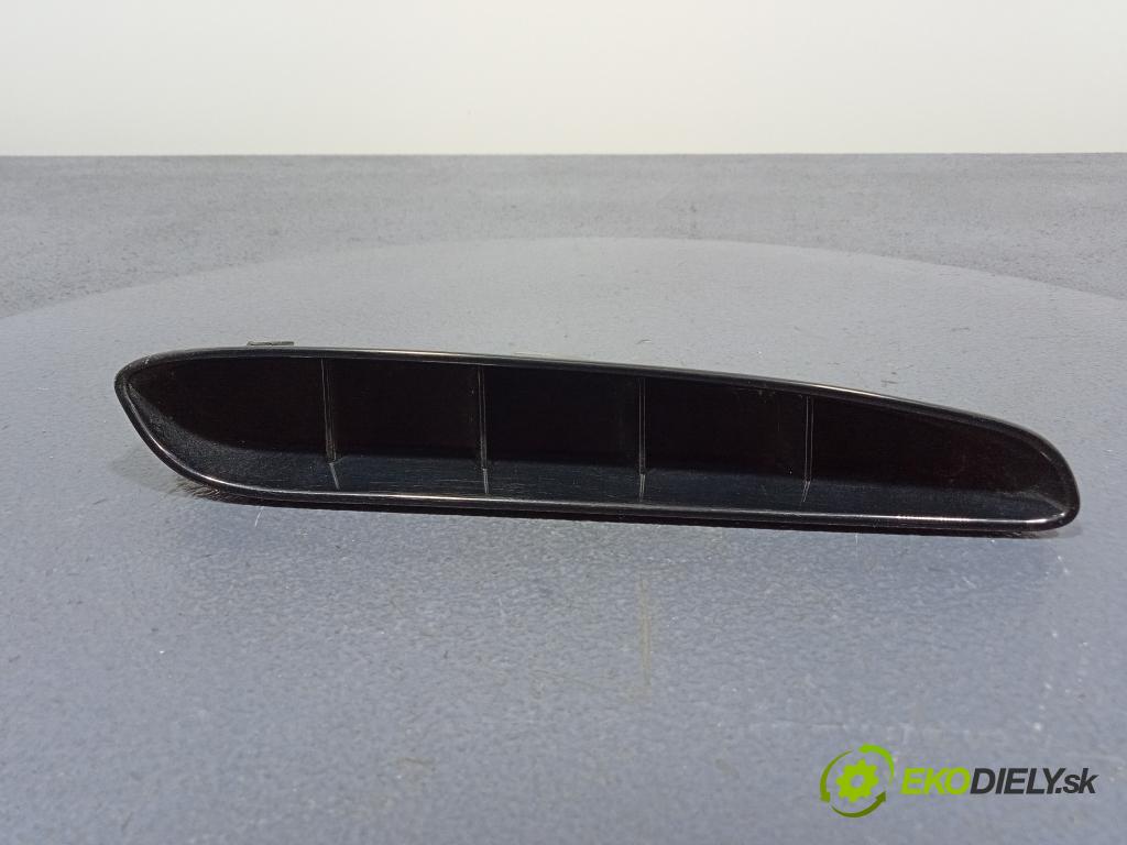 Bmw Seria 1 2023 nárazník Zad: 8075311