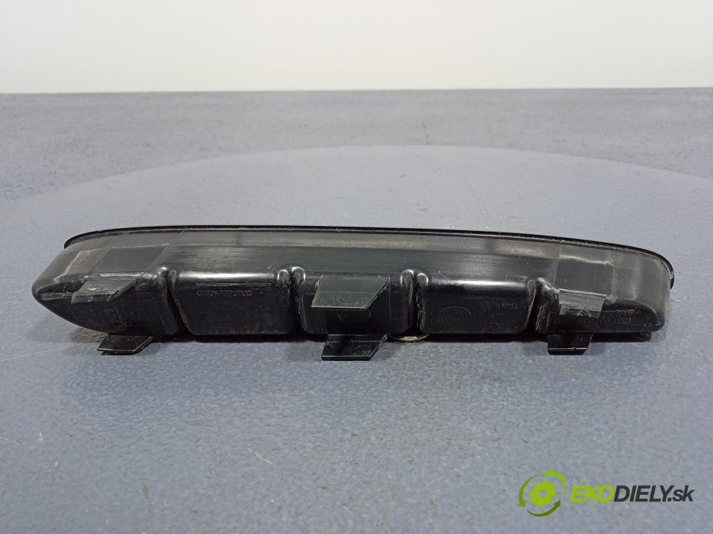 Bmw Seria 1 2023 nárazník Zad: 8075312