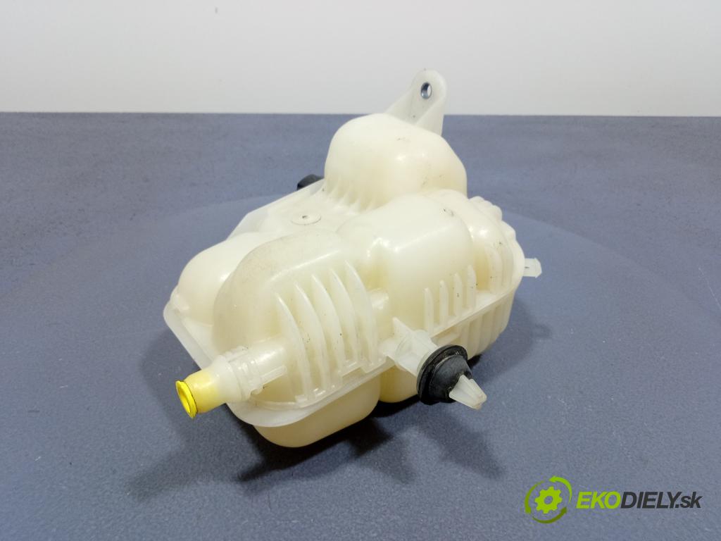 Bmw Seria 1 2023 nádržka Kompenzačné: 7617362