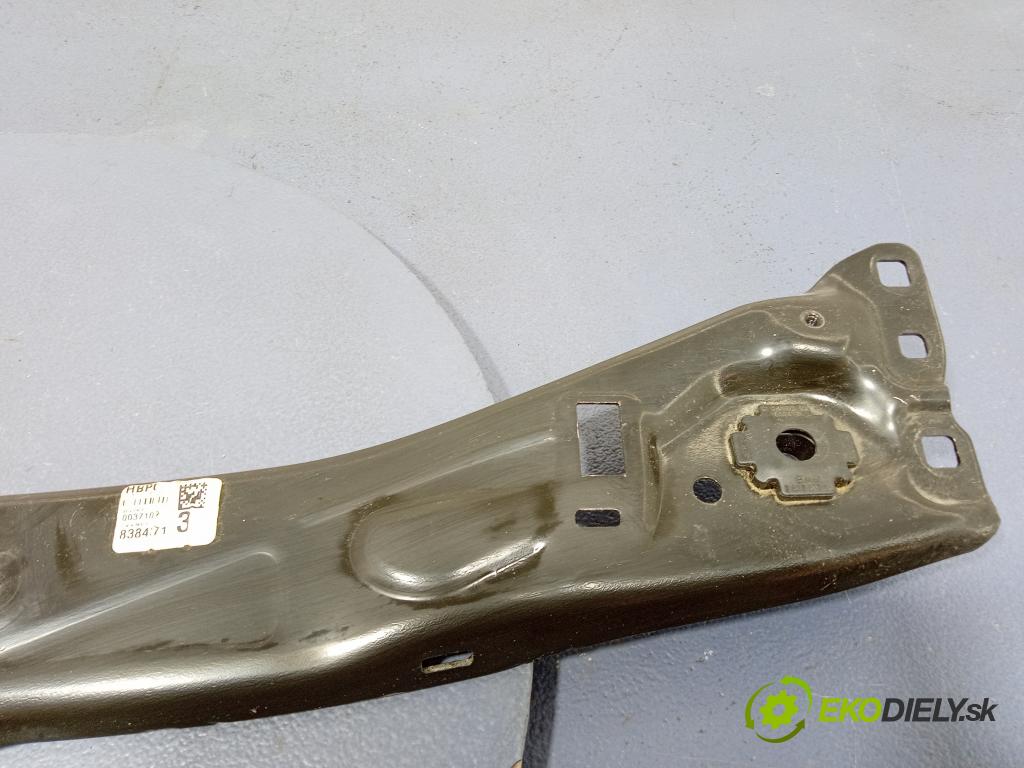 Bmw Seria 1 2023 výztuha Čelní / stěna Přední 7459878