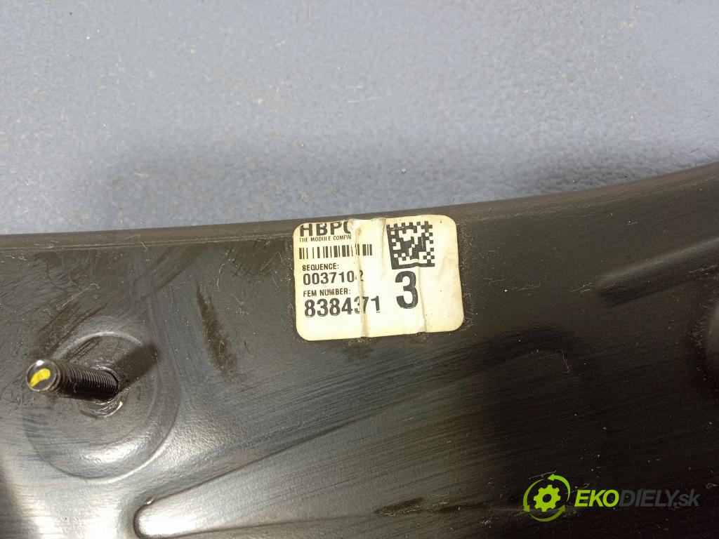 Bmw Seria 1 2023 výztuha Čelní / stěna Přední 7459878