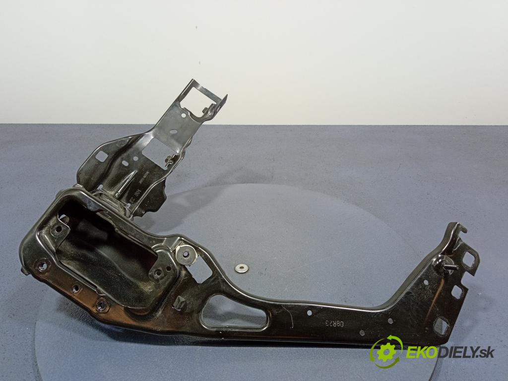 Bmw Seria 1 2023 výztuha Čelní / stěna Přední 7459882