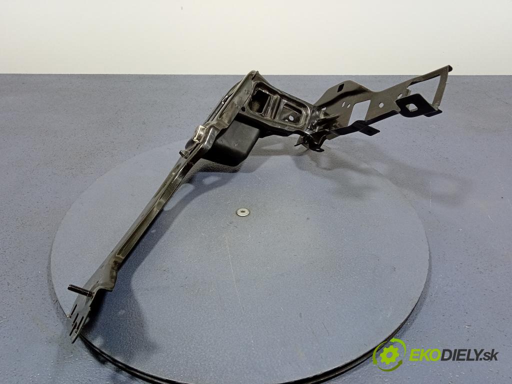 Bmw Seria 1 2023 výztuha Čelní / stěna Přední 7459882