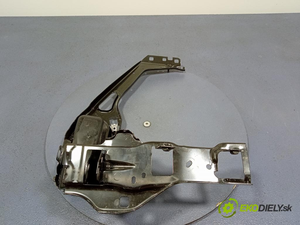 Bmw Seria 1 2023 výztuha Čelní / stěna Přední 7459882