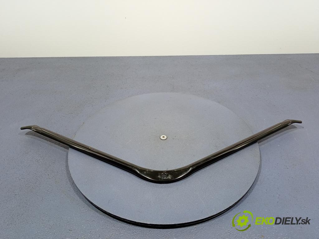 Bmw Seria 1 2023 výztuha Čelní / stěna Přední 7488284