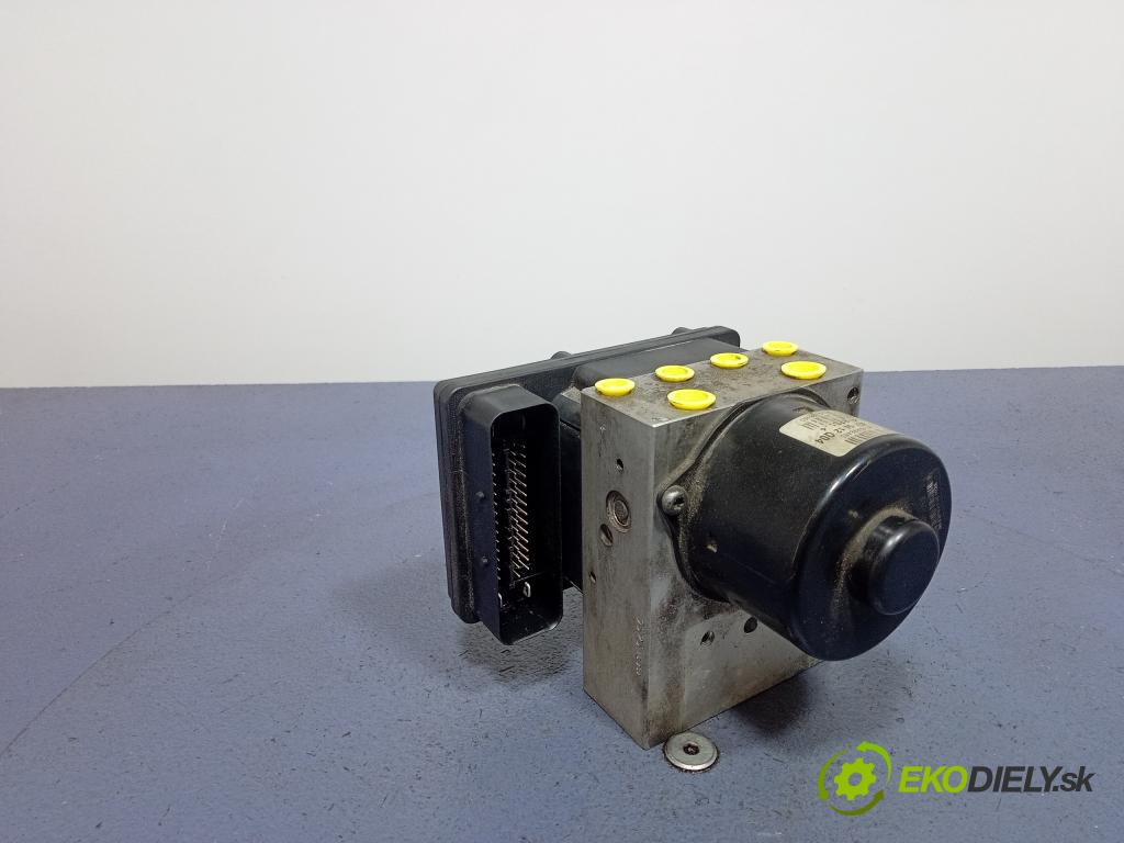 Mercedes C-klasa 2002 čerpadlo ABS x A2095450232