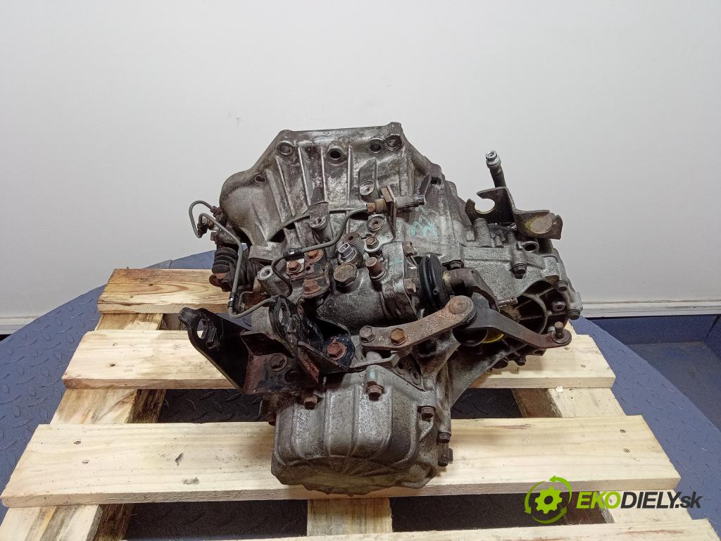 Toyota Corolla 2001 prevodovka Manualna 01