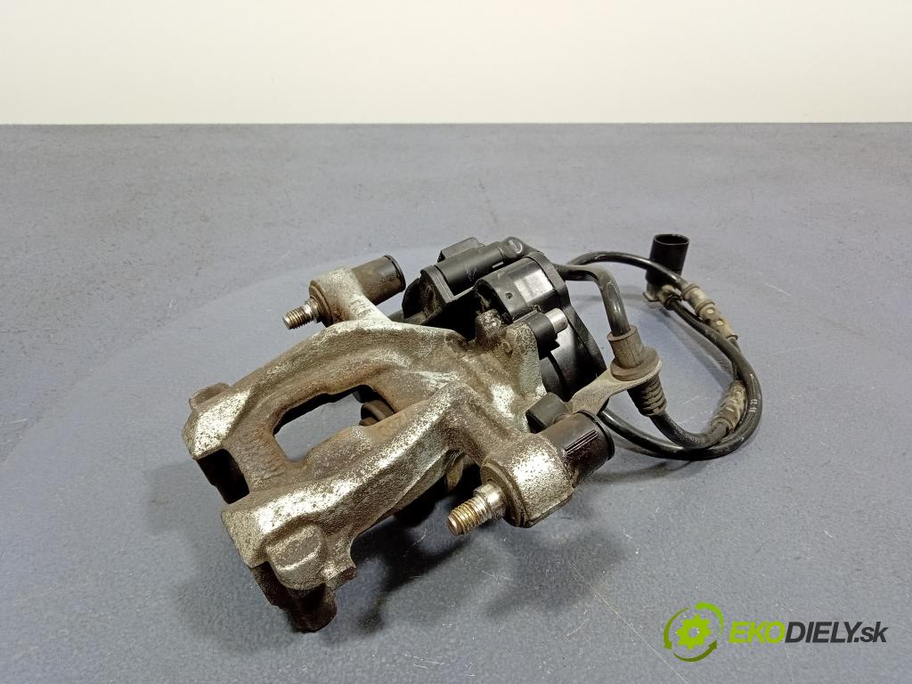 Bmw Seria 1 2023 brzdič brzdový zad v pravo: 1543680-02