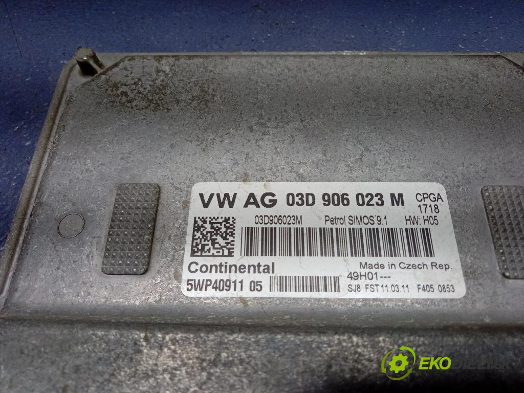Skoda Fabia 2011 řídící jednotka Motor: 03D906023M