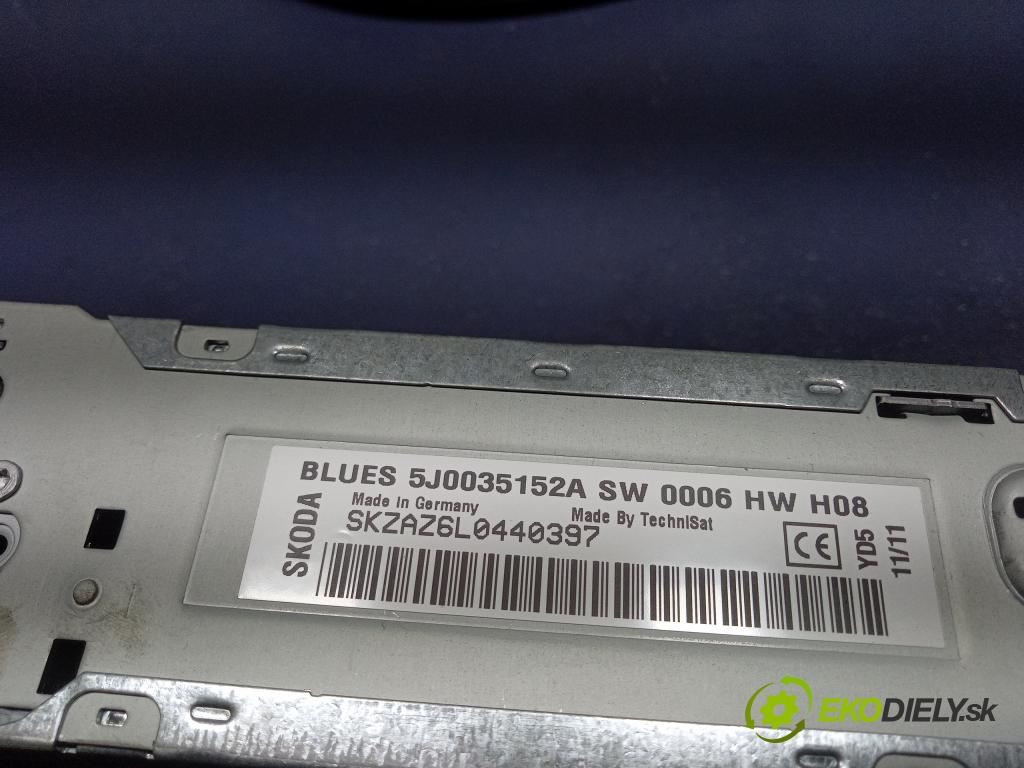 Skoda Fabia 2011 Radio I Navigácia: 5J0035152A
