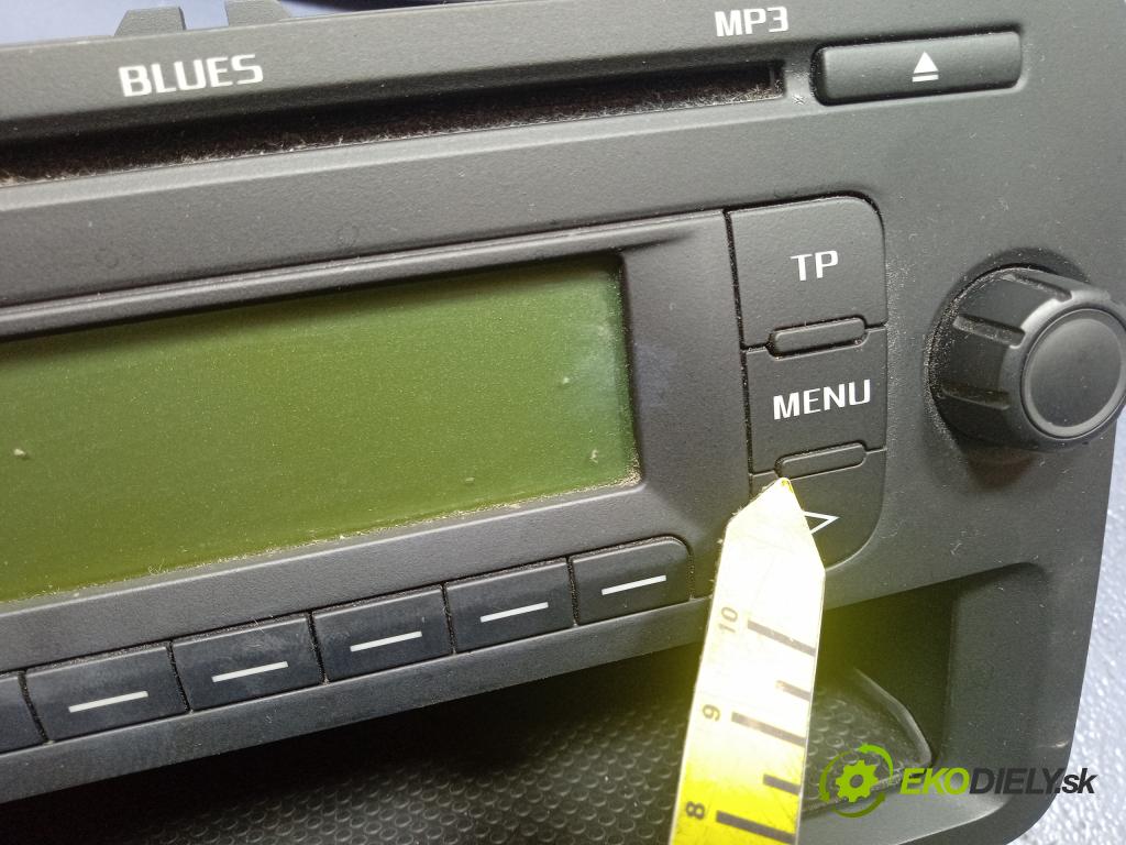 Skoda Fabia 2011 Radio I Navigácia: 5J0035152A