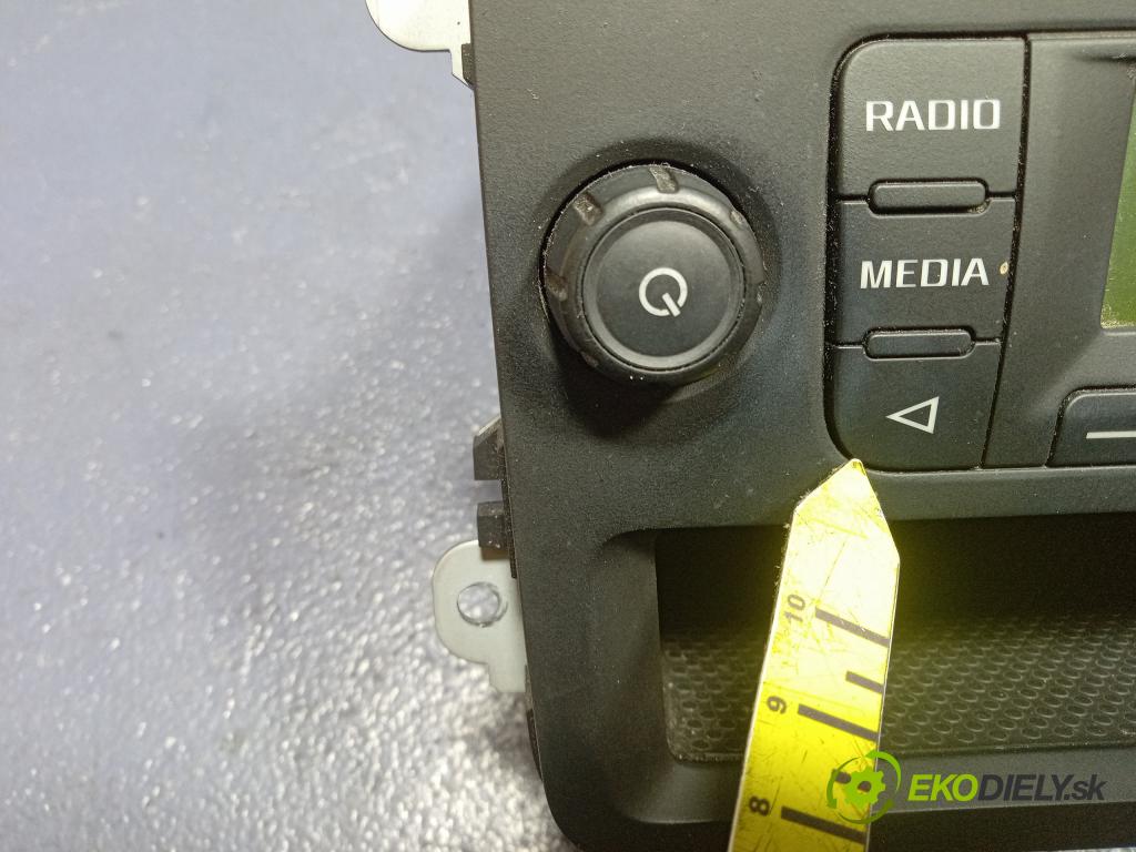 Skoda Fabia 2011 Radio I Navigácia: 5J0035152A