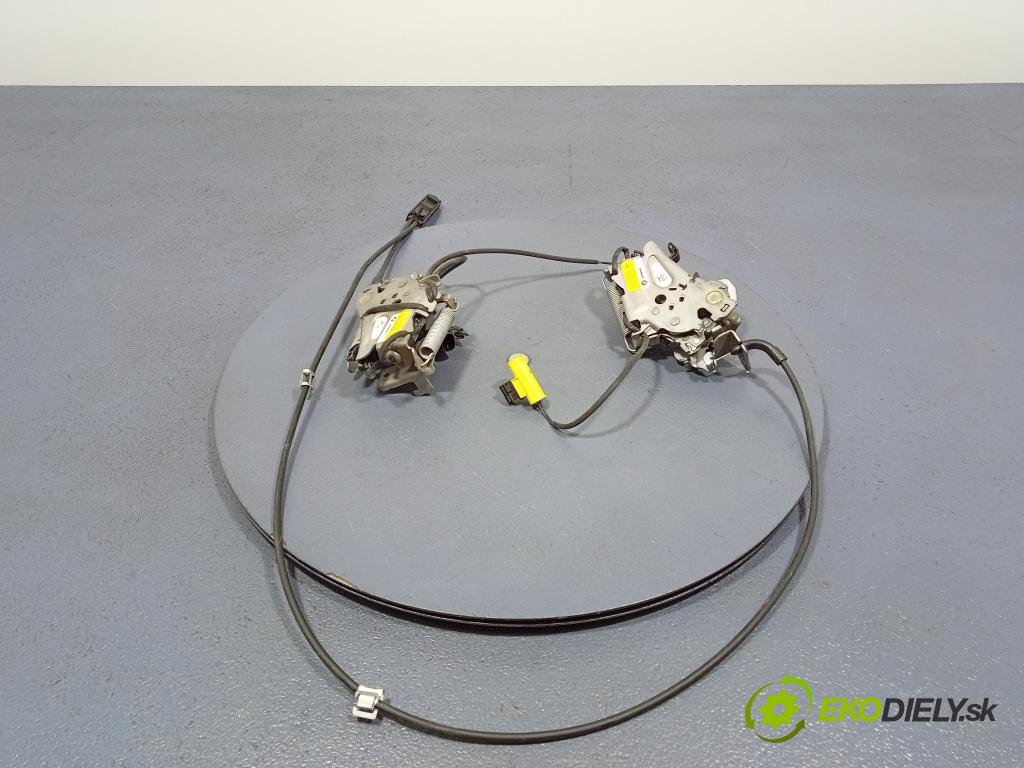 Bmw Seria 1 2023 zámek masky: 7468349