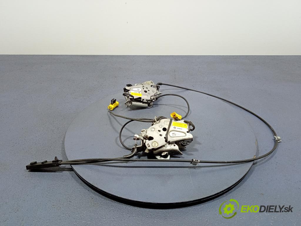 Bmw Seria 1 2023 zámek masky: 7468349