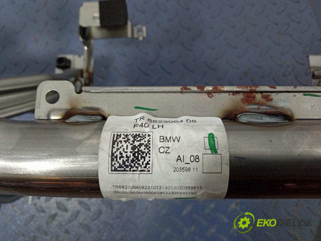 Bmw Seria 1 2023 kokpit,přistrojova deska 6823064
