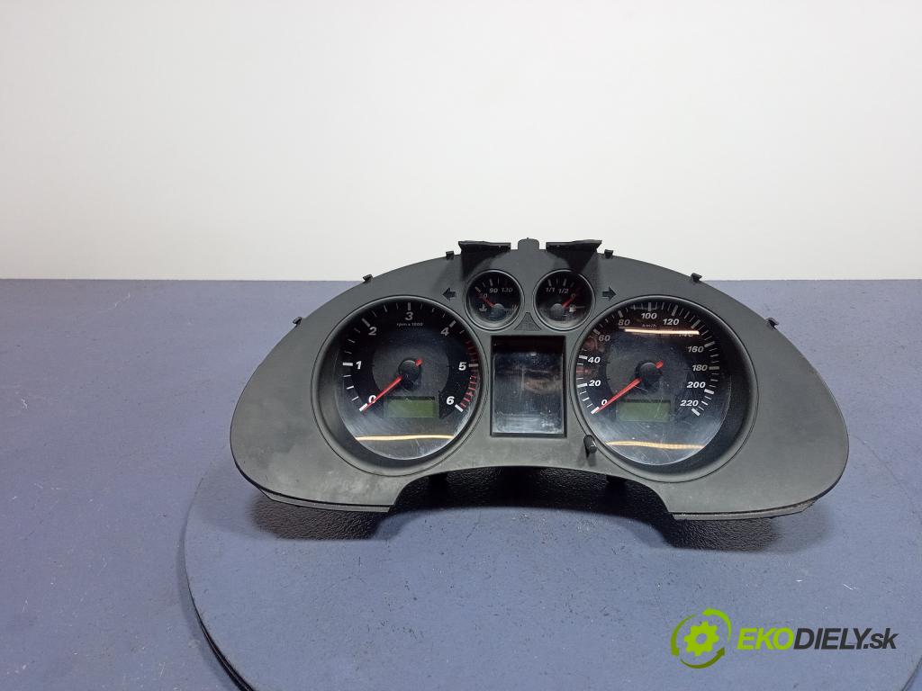 Seat Cordoba 2003 Přístrojová deska 88311333