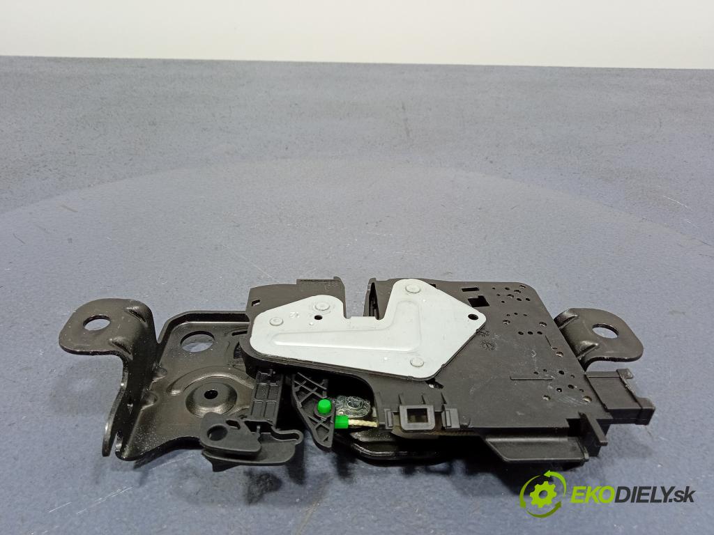 Bmw Seria 1 2023 zámek Klapky: kufr 7383282