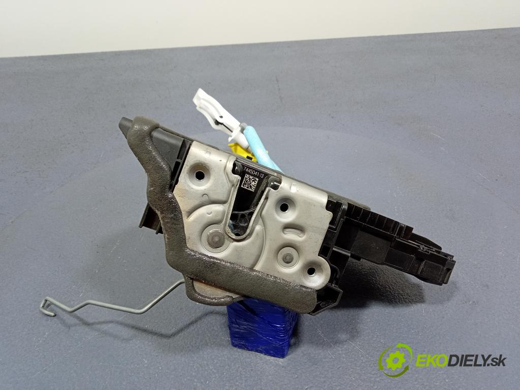 Bmw Seria 1 2023 zámek dveře před Levý: 7445041
